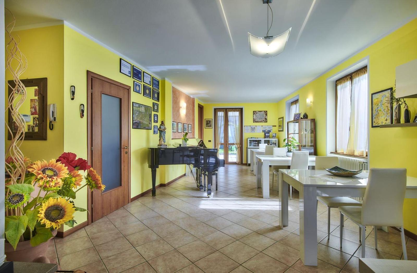 B&B-Foresteria Casa Della Musica Lake Como Mandello del Lario Dış mekan fotoğraf
