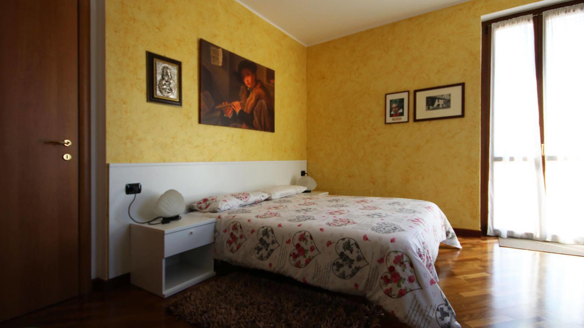 B&B-Foresteria Casa Della Musica Lake Como Mandello del Lario Dış mekan fotoğraf